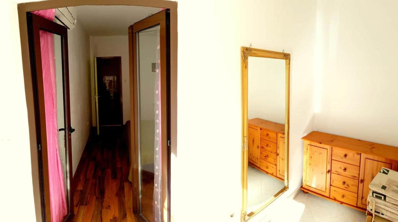 Apartmani Tina เยลซา ภายนอก รูปภาพ